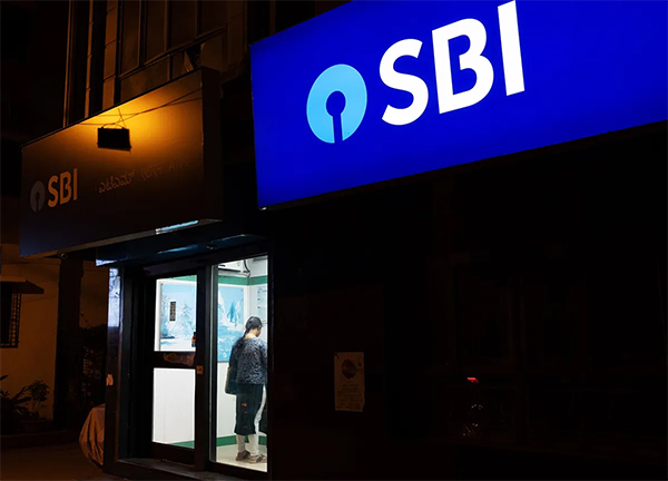 SBI ने ख़त्म की बचत खातों में मिनिमम बैलेंस रखने की अनिवार्यता