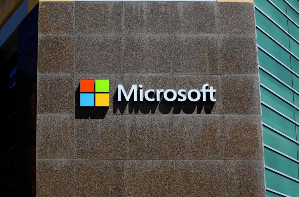 Microsoft becomes the world's most valuable company