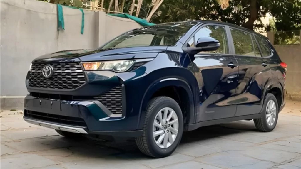 टोयोटा इनोवा हाईक्रॉस GX (O) वेरिएंट लॉन्च toyota