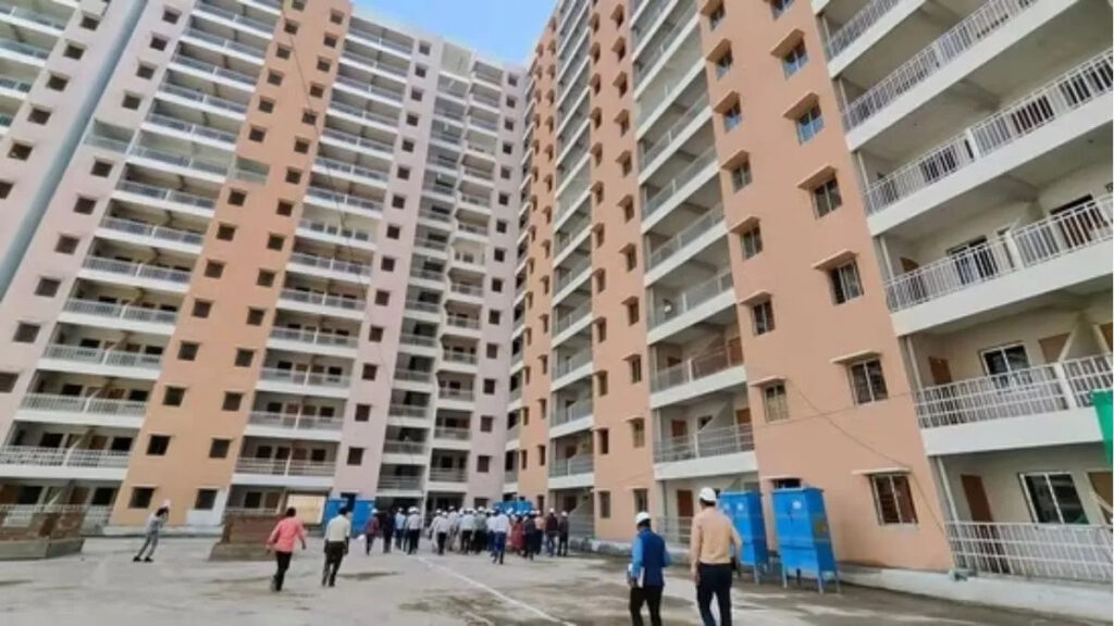 DDA ला रहा है 40,000 फ्लैट की तीन हाउसिंग स्कीम्स, कीमत 11.5 लाख रुपये से शुरू flats